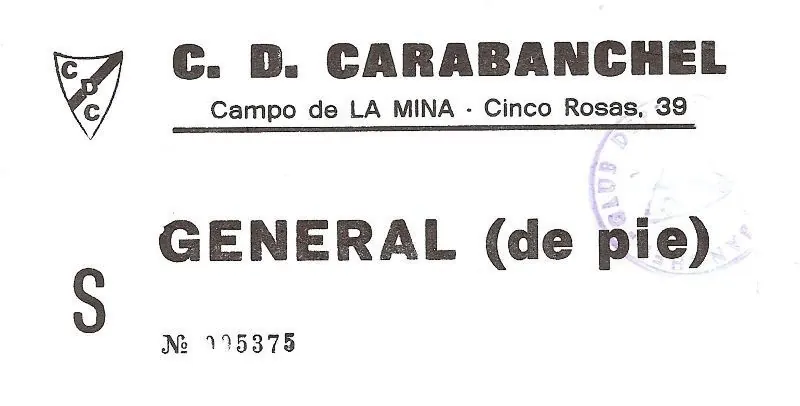 Entrada antigua de un partido del Carabanchel
