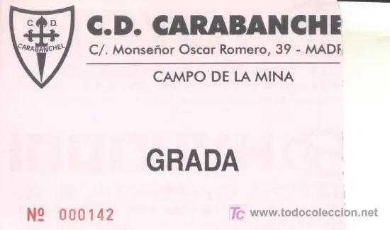 Entrada antigua de un partido del Carabanchel